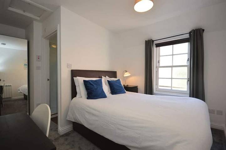 Ganze Wohnung, Buzzard Apartment located on Tobermory High Street in Tobermory, Argyll & Bute