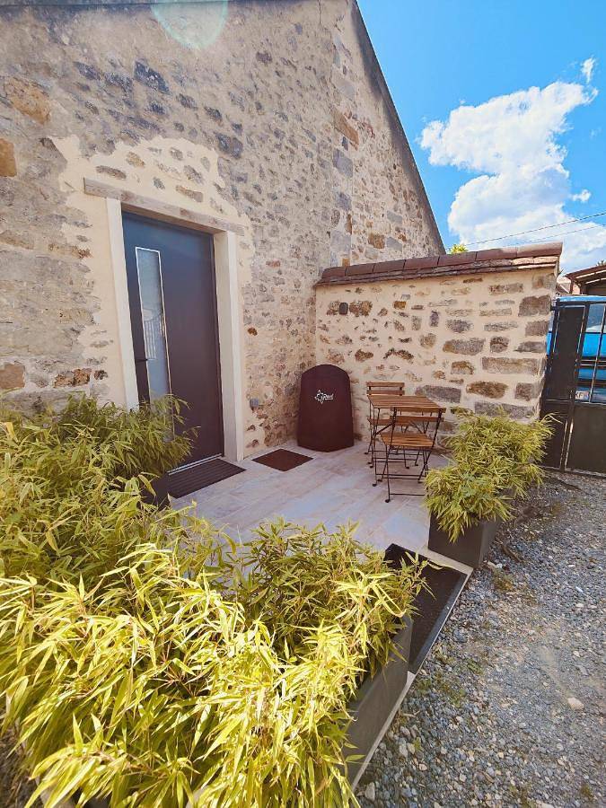 Maisonette proche de Fontainebleau in Ville-Saint-Jacques, Seine-et-Marne
