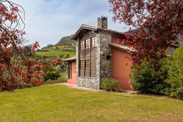 Location de vacances pour 8 personnes, avec jardin et vue à Potes - 4