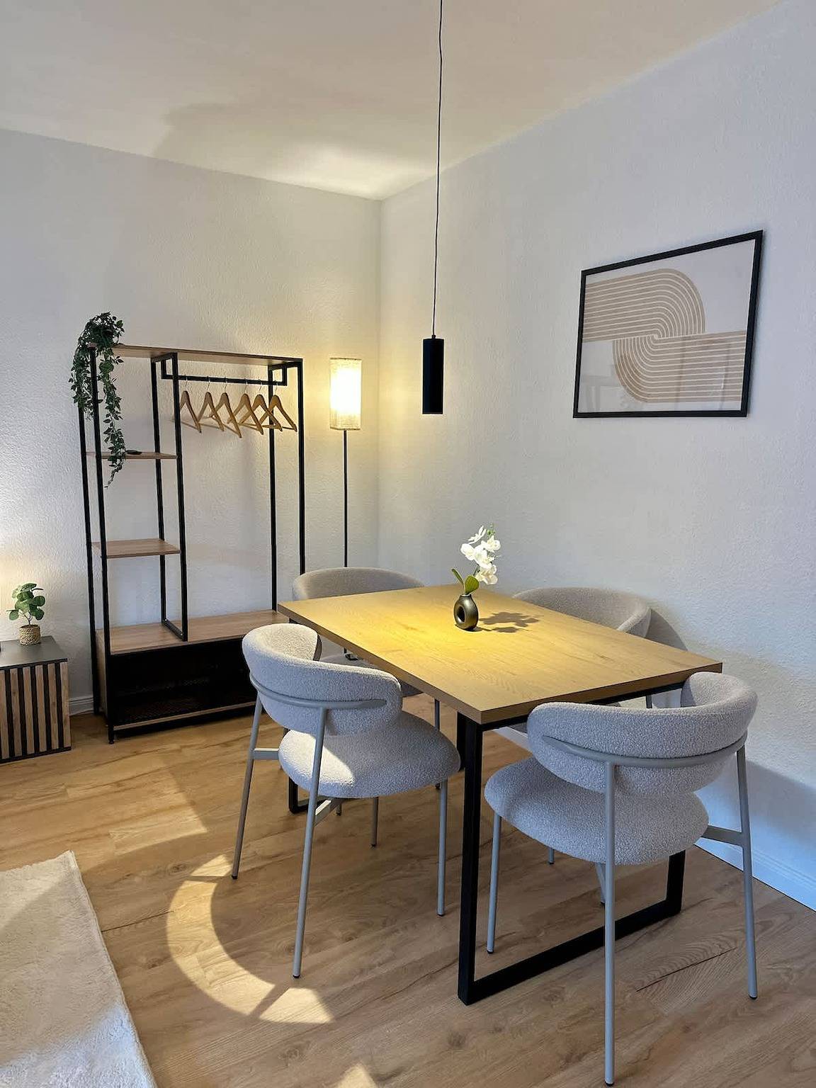 Ganze Wohnung, Ferienwohnung für 4 Personen mit Balkon/Terrasse in Norderstedt, Kreis Segeberg