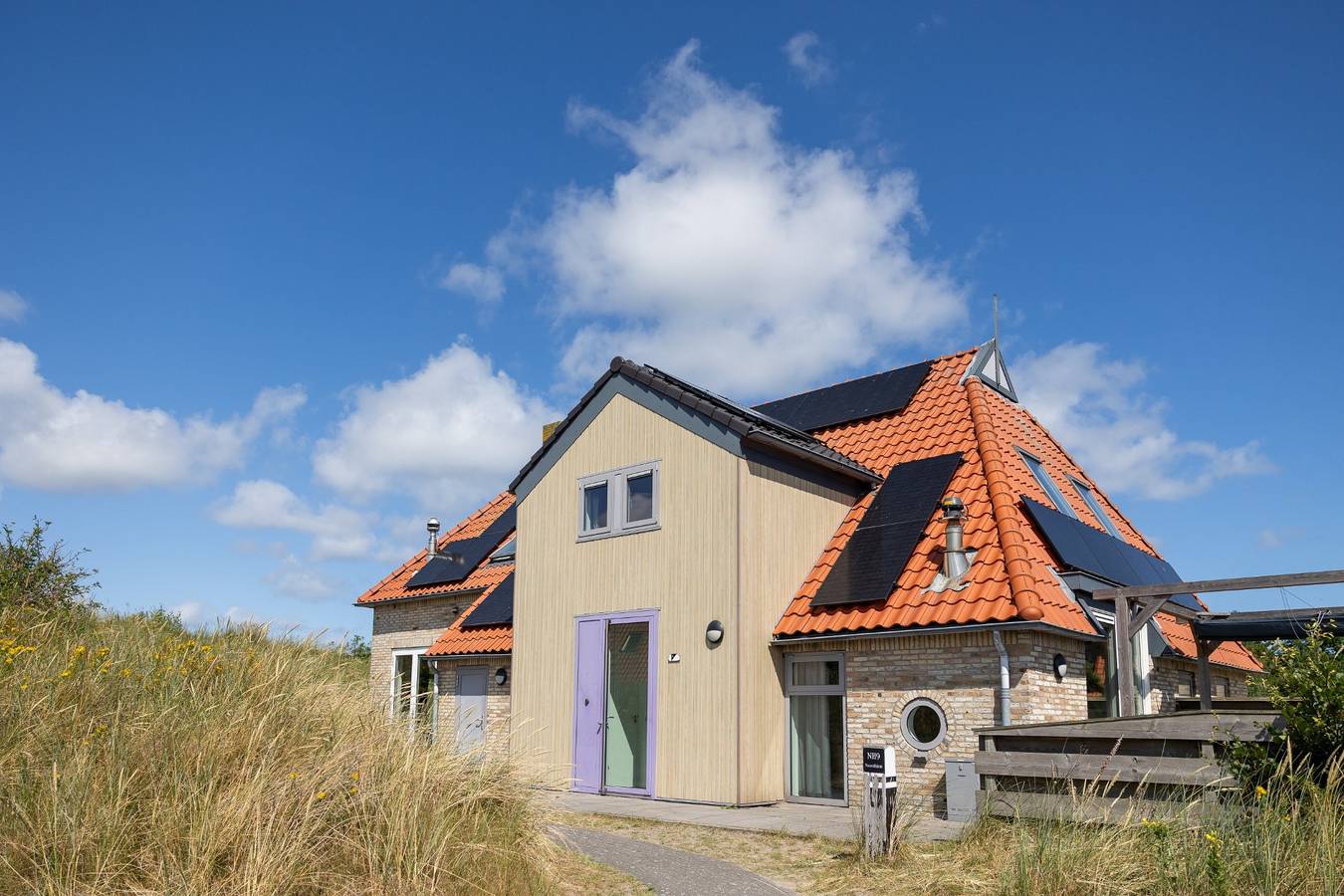 Vakantiepark Klein Vaarwater — Familieboerderij met privé binnenzwembad en sauna | 8 Personen in Buren (Ameland), Nederlandse waddeneilanden
