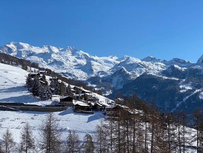 Gîte pour 6 personnes, avec vue et balcon dans Antagnod - 4