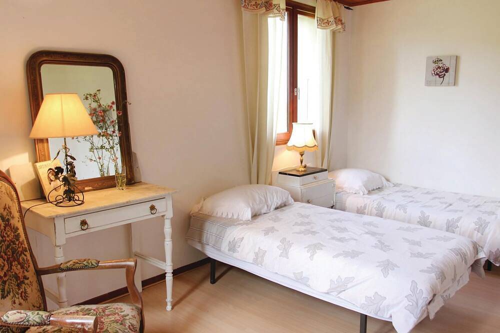 Amazing home in La Begude-De-Mazenc in La Bégude-de-Mazenc, Nyons region