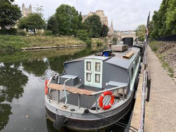 Bateau pour 5 personnes, avec vue et terrasse à Bath
