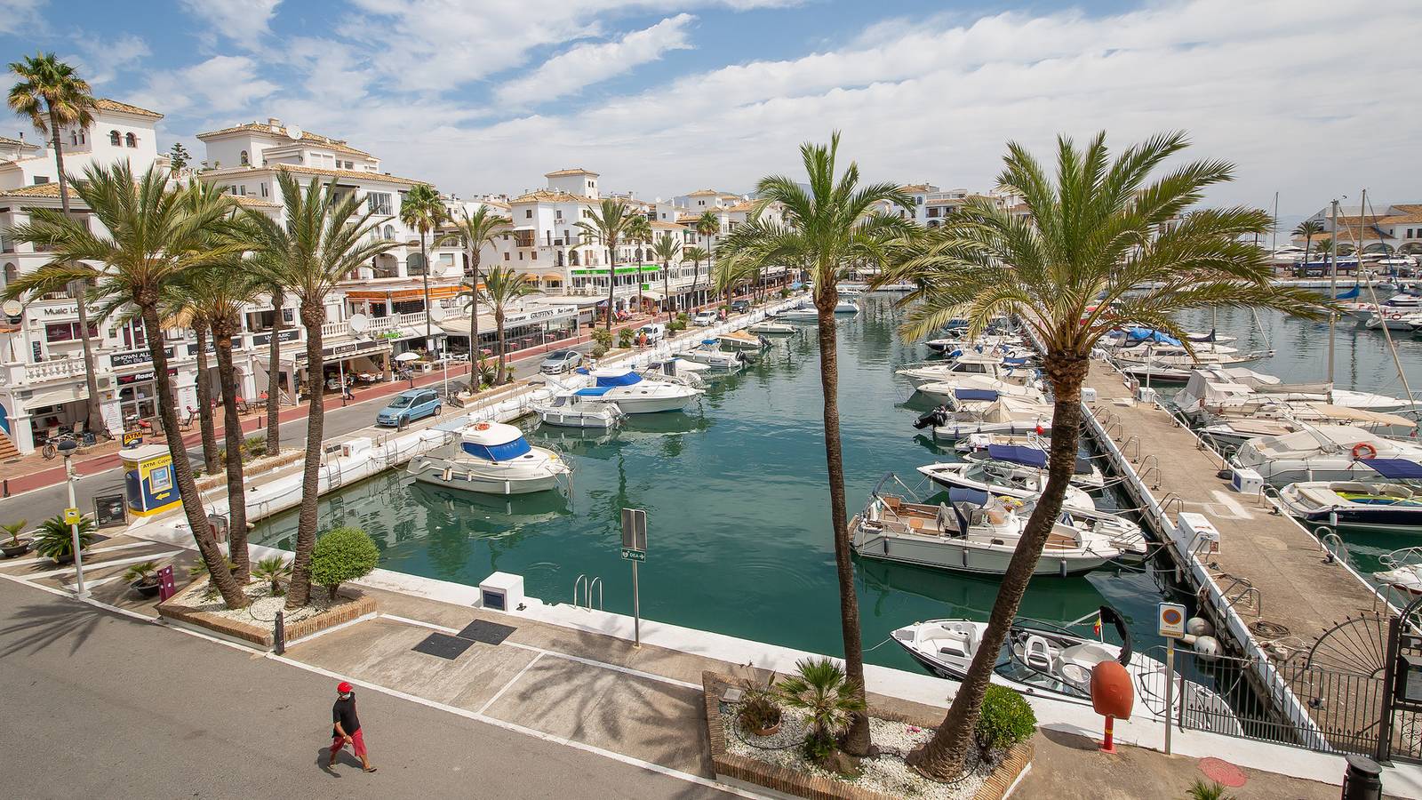 Entire apartment, Marina Real 124 in Puerto de la Duquesa, Manilva