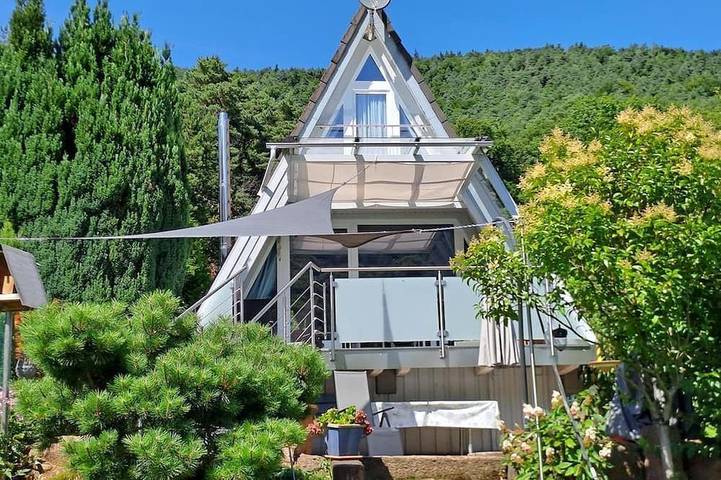 Ferienhaus für 5 Personen, mit Balkon und Garten in Leinsweiler