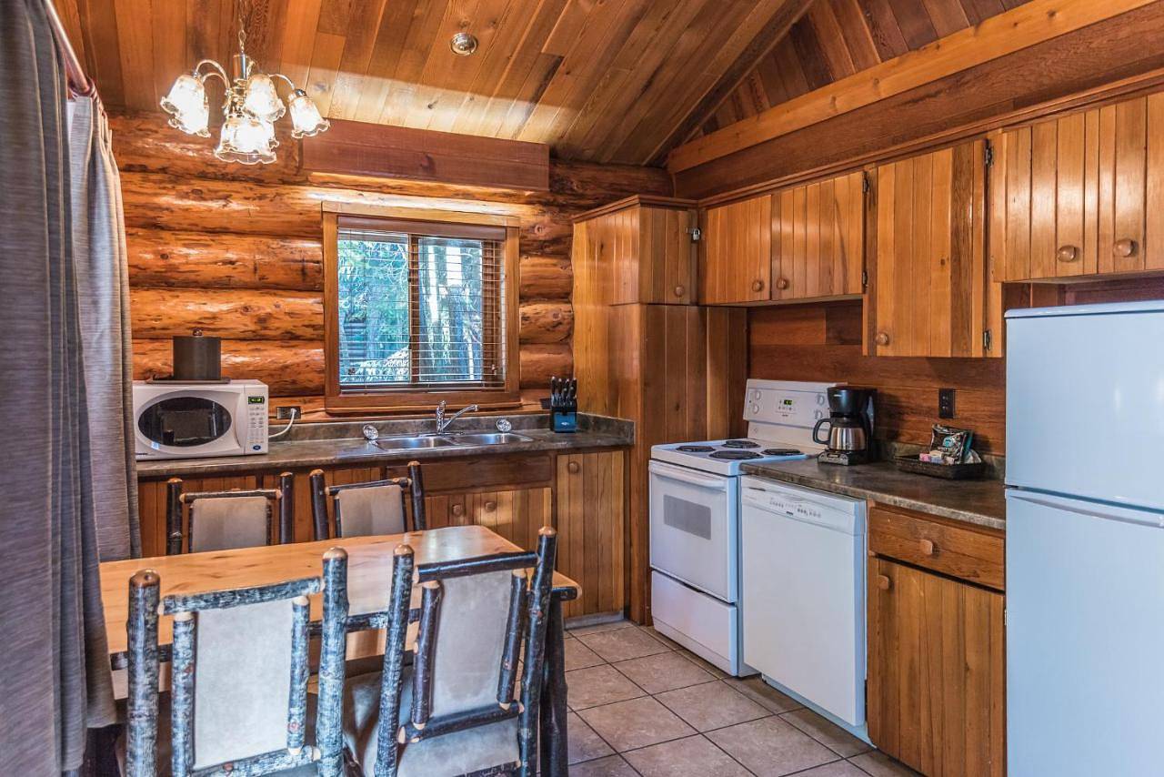 Tigh-Na-Mara Seaside Spa Resort in Parksville, Regional District of Nanaimo