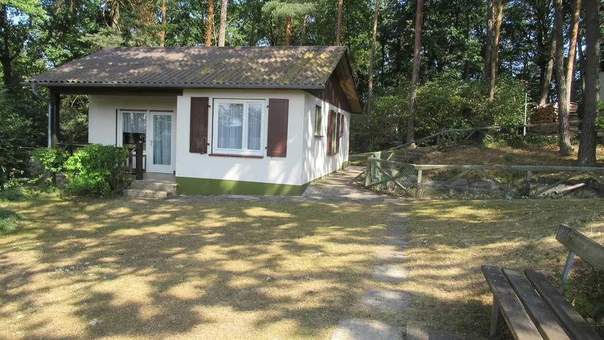 Ferienhaus für 4 Personen, mit Sauna und Pool sowie Terrasse, mit Haustier