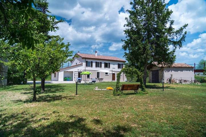 Apartamento de vacaciones para 8 personas, con jardín y balcón - 1