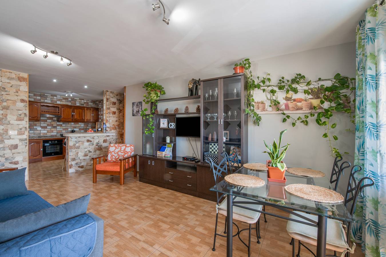 Appartement entier, Appartement 'Casa Carolina Y Roger Tazacorte' avec vue sur la mer, balcon et Wi-Fi in Marina (Canary Islands), Tazacorte