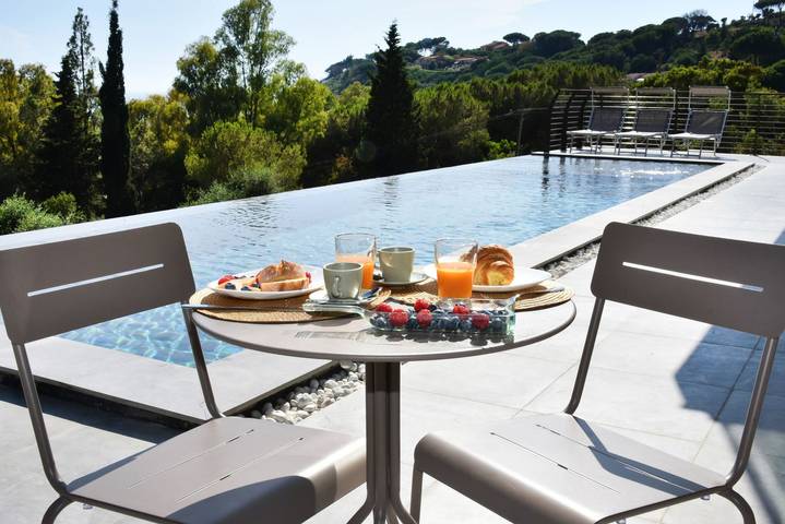 Villa mit pool für 8 Personen, mit Garten und Pool sowie Terrasse auf Elba