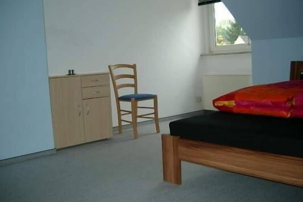 Entire apartment, Holiday apartment Castrop-Rauxel for 1 - 3 persons with 2 bedrooms - Holiday apartment in Castrop-Rauxel, Kreis Recklinghausen