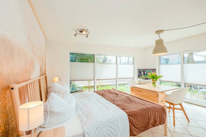 Ferienwohnung für 2 Personen, mit Balkon/Terrasse und Terrasse in Prerow - 4