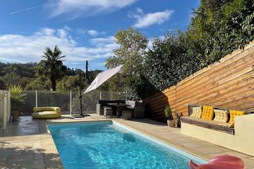 Gîte pour 4 personnes, avec jardin et terrasse à Mazères-Lezons