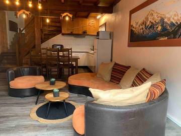 Gîte pour 8 personnes, avec jardin et vue, animaux acceptés à Auzat