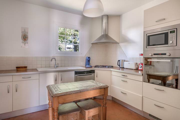 Location de vacances pour 10 personnes, avec terrasse et jardin à Saint-Gildas-de-Rhuys - 4