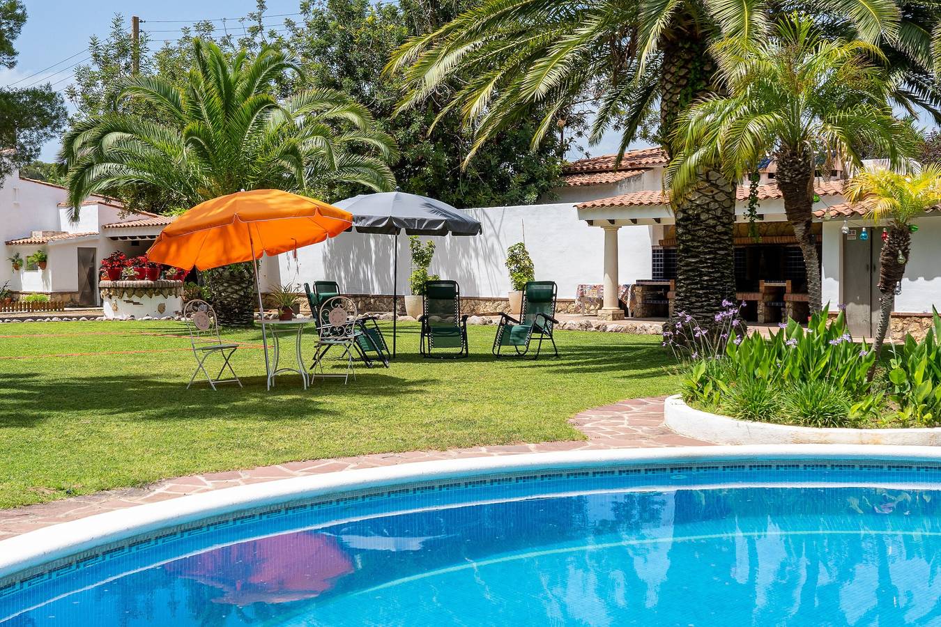 Casa de vacaciones para familias con piscina, pista de tenis y muchas otras instalaciones in Montroig, Costa Dorada