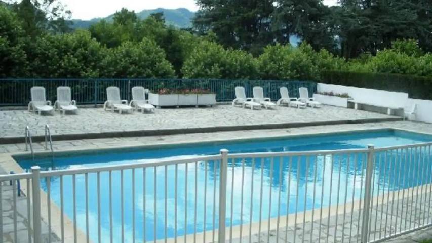 Gîte pour 4 personnes, avec Piscine dans Parc du Bois Vidal - 2