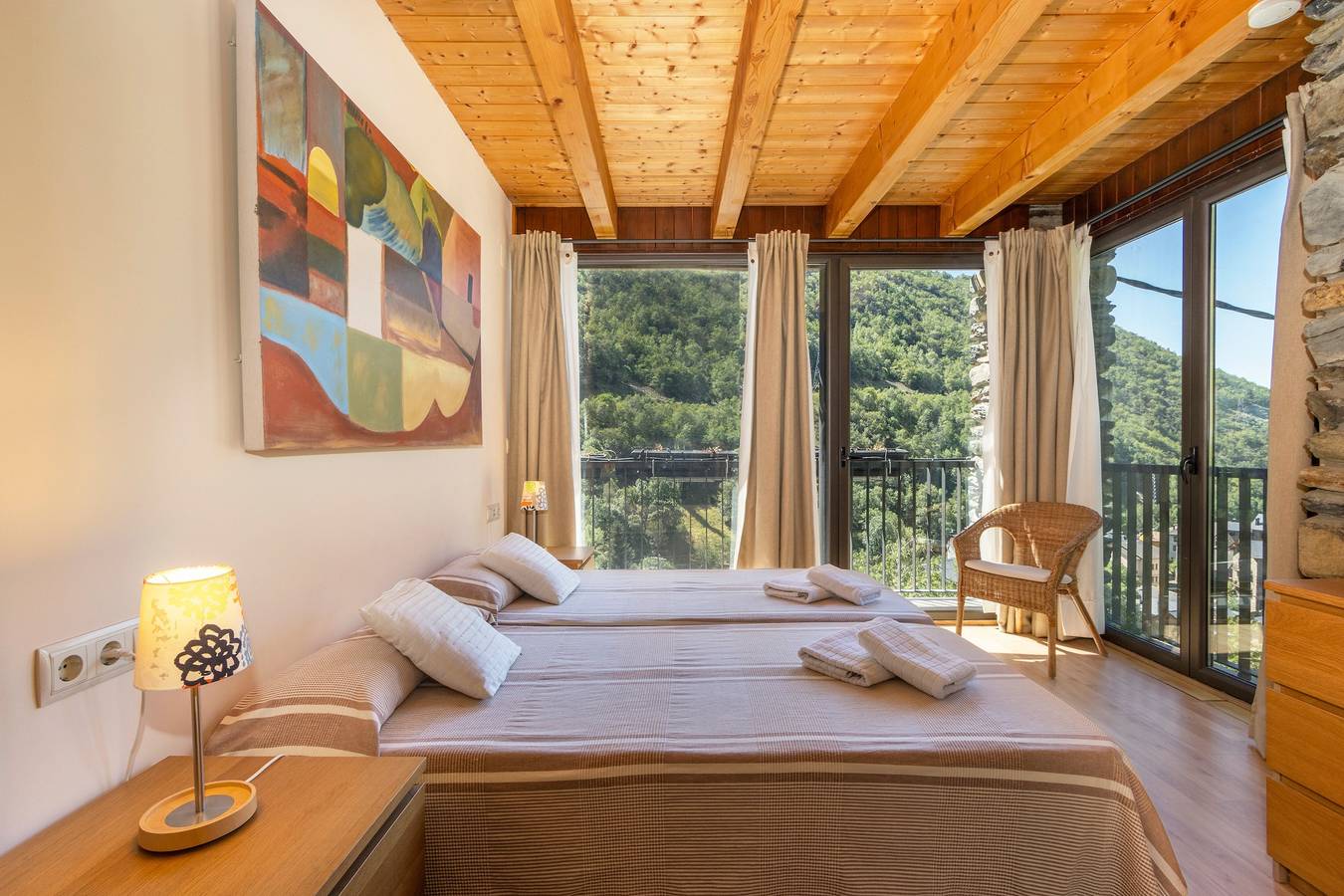 Casa rural 'Casa Guillem 2' con vistas al lago, Wi-Fi y aire acondicionado in Tavascan, Lladorre