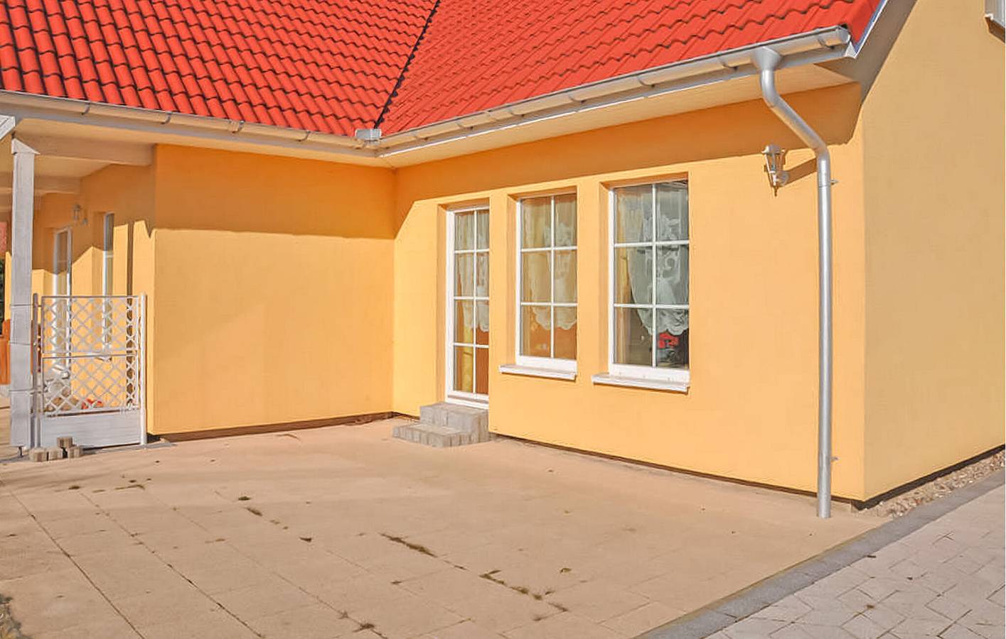 Apartamento vacacional entero, Retiro soleado con terraza-jardín, TV y aparcamiento - A 1,5 km de la playa de Volksbad in Waren (Müritz), Lago Müritz