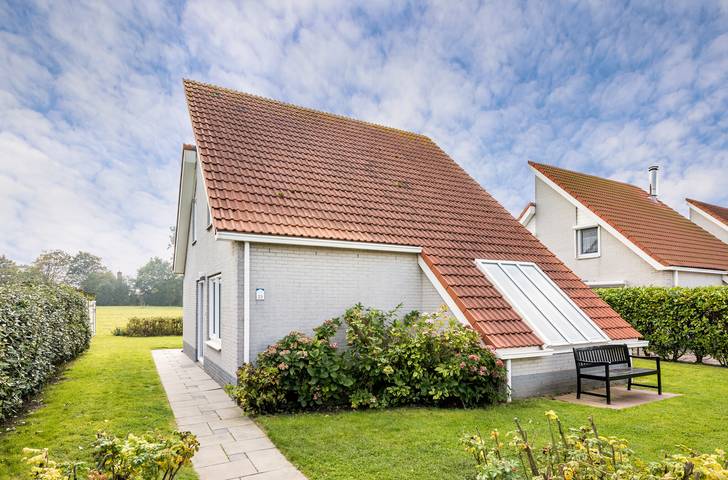 Ferienhaus für 6 Personen, mit Balkon/Terrasse und Terrasse sowie Sauna in Scharendijke