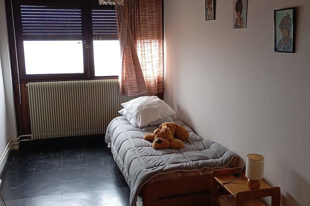 Entire apartment, Apartment in residence facing Puy de Sancy in Murat-le-Quaire, Volcans d'Auvergne Regional Nature Park