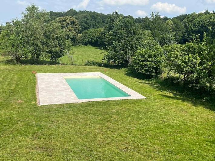 Location de vacances pour 7 personnes, avec terrasse et piscine à La Porcherie - 3
