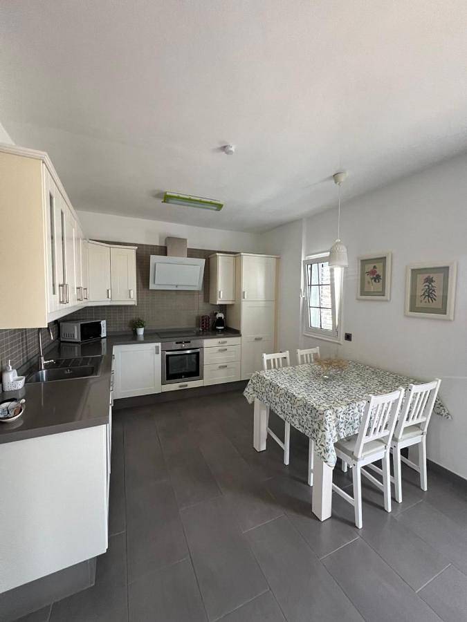 Gîte pour 3 personnes, avec balcon et vue dans Los Menores - 2