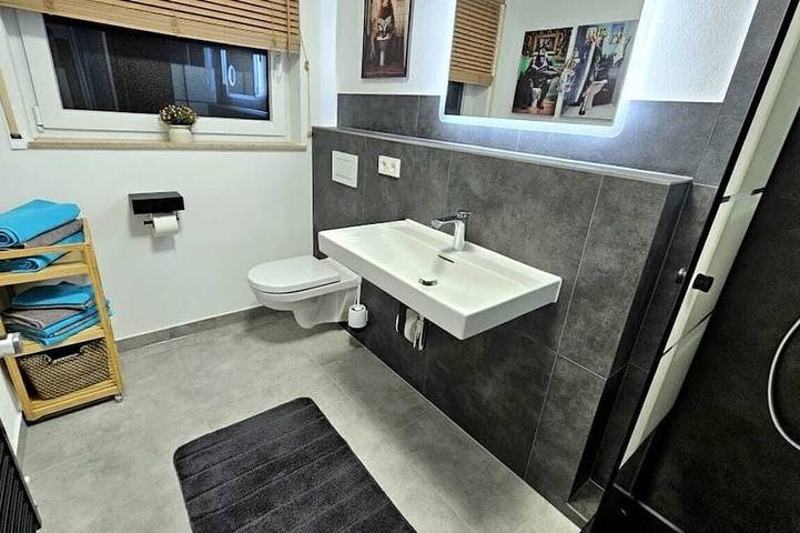 Ganze Wohnung, Ioana Homes Ferienwohnung mit Terasse in Abstatt, Landkreis Heilbronn