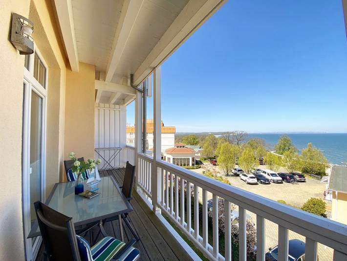 Ferienwohnung für 4 Personen, mit Balkon und Meerblick sowie Ausblick in Göhren