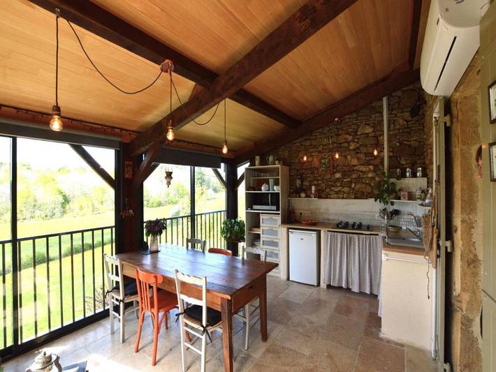 Location de vacances pour 3 personnes, avec balcon ainsi que piscine et jardin à Loubejac - 3