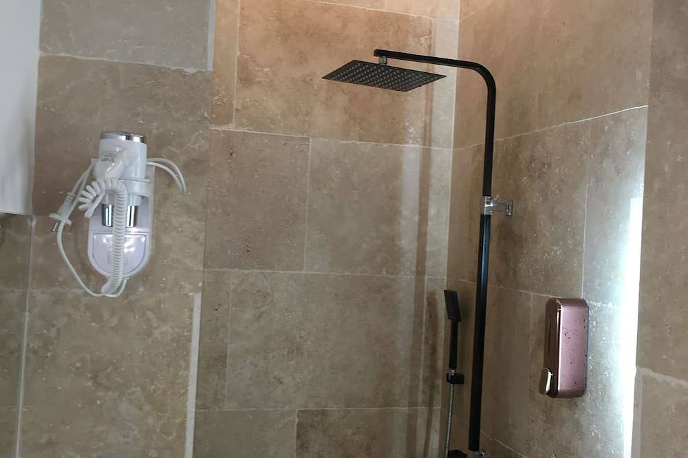 Entire apartment, Superb cosy Suite near Orly-Tramway & Paris with terrace in Athis-Mons, Essonne