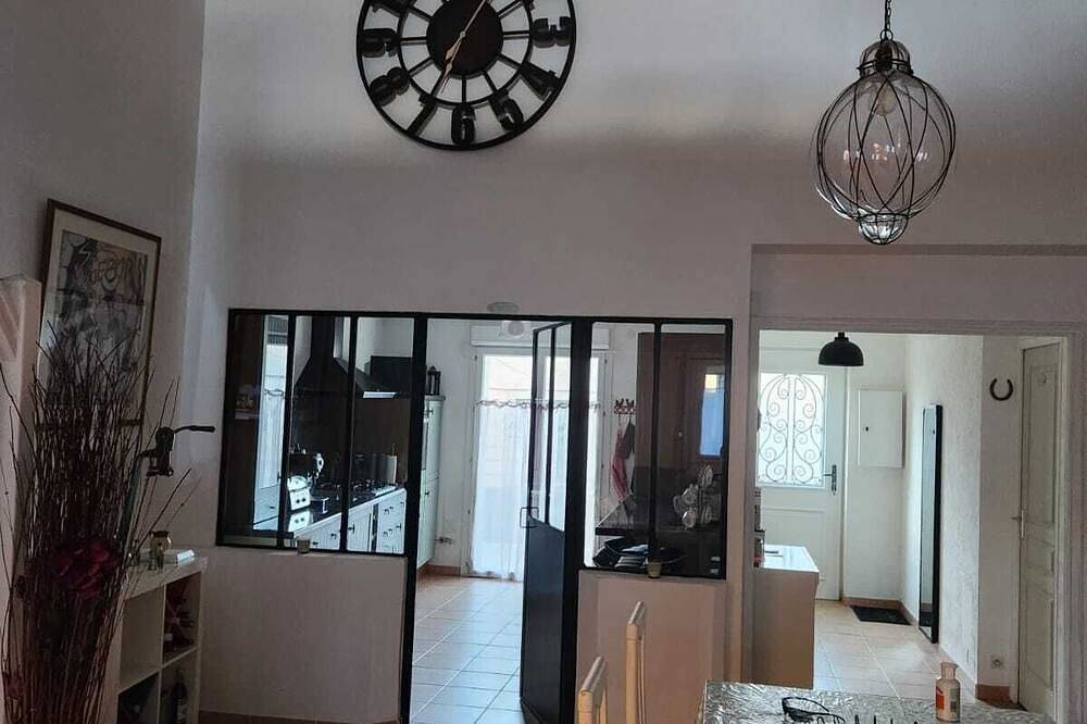 Charmante Maison de Village Pour 10, à 15 min de la mer - Idéal Familles et Amis in Montblanc, Mittelmeerküste (Frankreich)