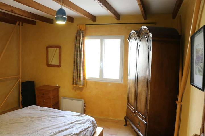 Location de vacances pour 7 personnes, avec jardin et terrasse à Lussan - 2