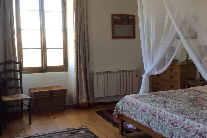 Location de vacances pour 8 personnes, avec jardin, animaux acceptés à Tourdun - 2