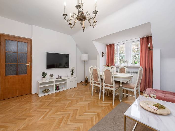 Appartement entier, Maison à Ploudalmézeau près de Rock Beach in Varsovie Śródmieście, Varsovie