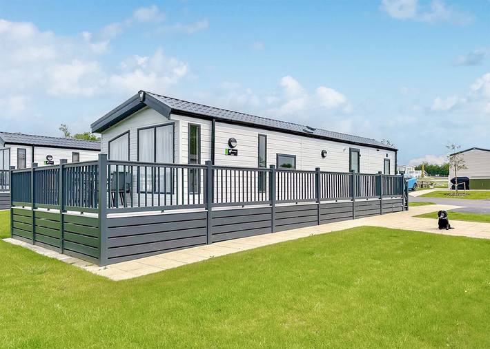 Glamping for 8 people in Ceredigion