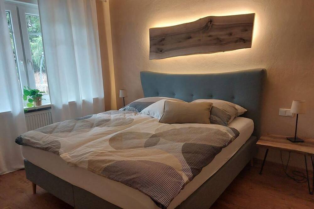 Ganze Wohnung, Ferienwohnung Am Ziegelberg - Appartement/Fewo, Bad, Wc, 1 Schlafraum in Busenberg, Landkreis Südwestpfalz