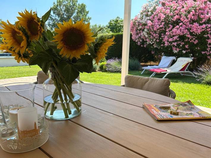 Maison d’hôte pour 2 personnes, avec piscine ainsi que vue et jardin à Robion - 2