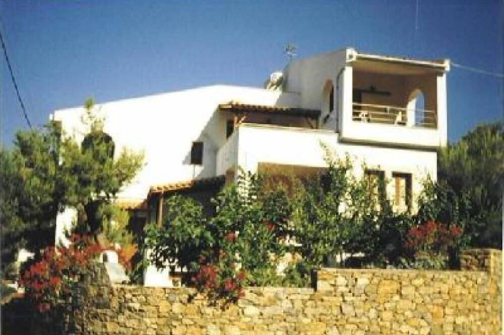Villa for 11 People in Sporades, Decentralized Administration of Thessaly - Central Greece