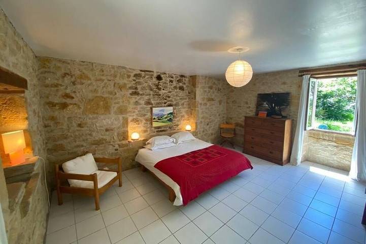 Location de vacances pour 8 personnes, avec jardin, animaux acceptés à Nadaillac-de-Rouge - 2