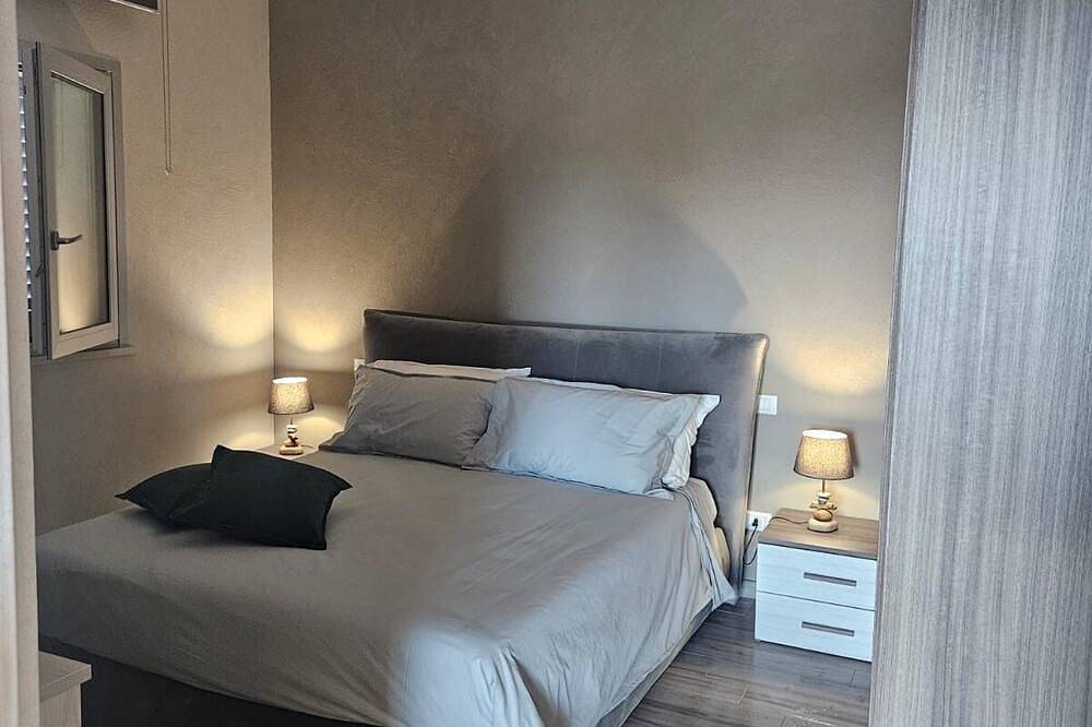 Apartamento entero, Cava Del Mar: comfort and relaxation in a vacation home with bedroom, living room and bathroom. in Augusta (Sicilia), Augusta (Municipio)