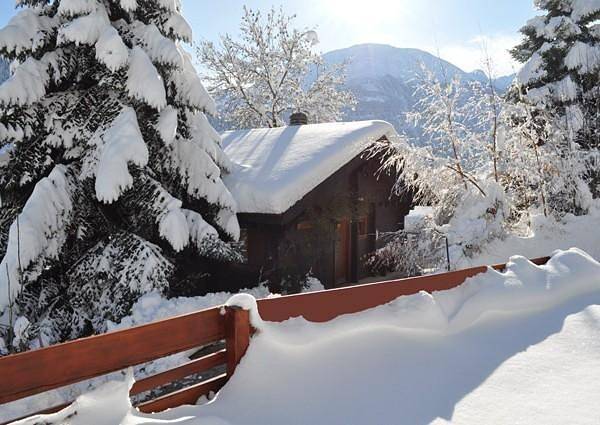 Ferienhaus für 8 Personen, mit Balkon und Terrasse sowie Garten und Sauna in Fiesch