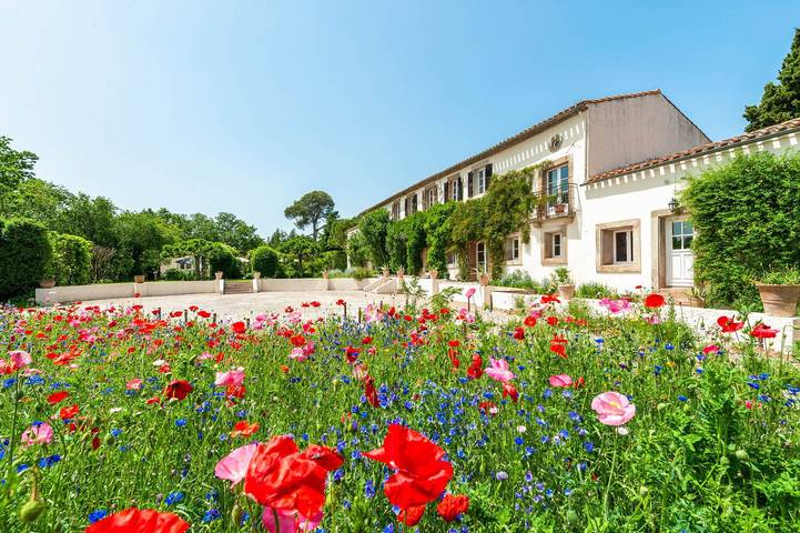 Villa pour 10 personnes, avec Terrasse ainsi que Jardin et Piscine