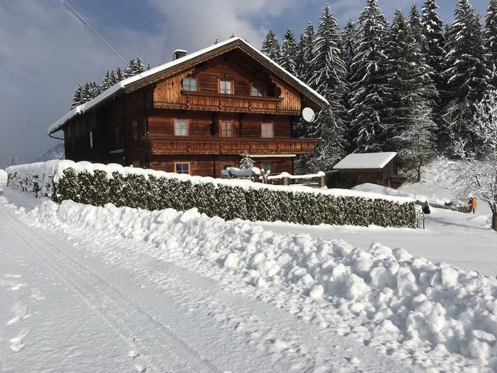 Ferienwohnung für 6 Personen, mit Balkon und Garten in Aschau im Zillertal