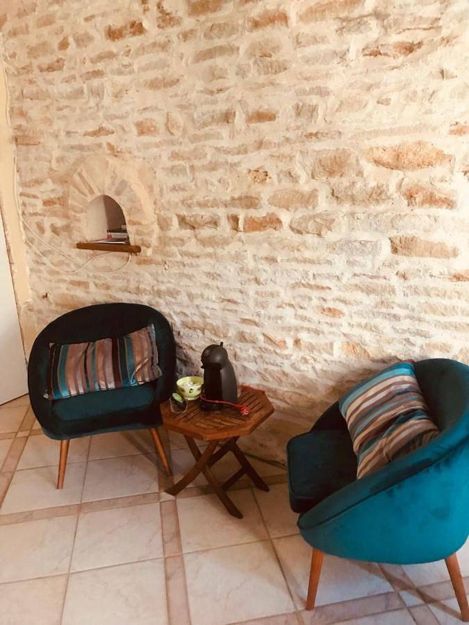 Gîte pour 4 personnes, avec jardin et vue, animaux acceptés à Châtel-Censoir - 2