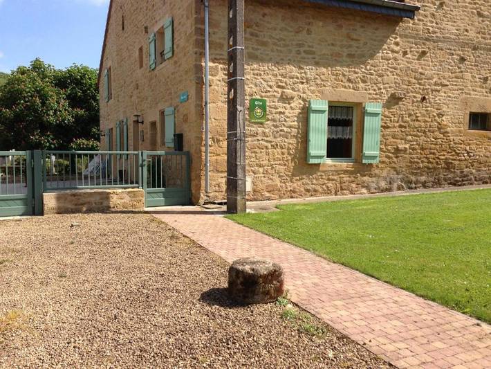 Gîte pour 6 personnes, avec jardin ainsi que sauna et vue à Flassigny