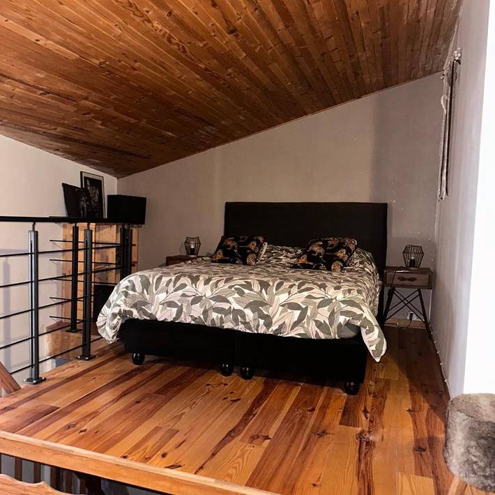 Gîte pour 6 personnes, avec Terrasse et Jacuzzi ainsi que Jardin et Piscine à Thoard - 3