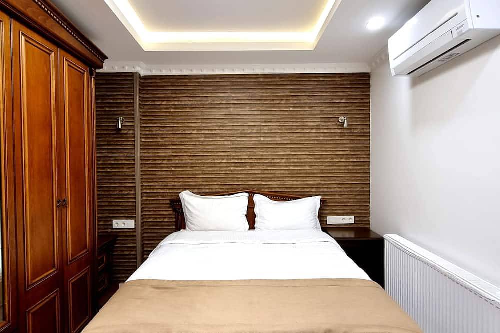 Apartamento entero, Taksim Cihangir Value Apt 3Br: Kitchen, 7Guests, Central Public Transport Access in Beyoğlu, Estambul