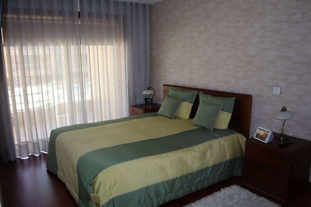 Apartamento entero, Pool and sea view accommodation 50 m sea in Furadouro, Ovar